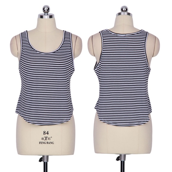 Black & White Stripe Scoop Neck Tank Top Crop Top - Picture 3 of 4